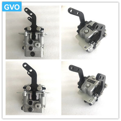 702-16-04250 7021604250 Baggerteile Fußventil Pedalmontage für PC120-6 PC200-6 PC210 PC240-8 PC360-6 PC360-7